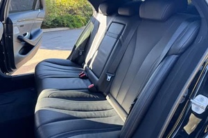 รถยนต์เมอร์เซเดส-เบนซ์ เอส-คลาส เอส550 ปี 2017 เกียร์ธรรมดา พวงมาลัยซ้าย เทอร์โบ ไฟสีขาว ล้อแม็ก R16 สภาพดี ใช้งานน้อย - Product Image 4