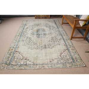 Alfombra Vintage de 5.9x9.7 pies, Alfombra Turca de Lana con Diseño Floral Azul y Blanco - Product Image 3