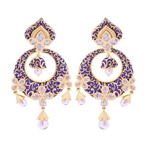 Boucle d'oreille élégante plaquée or AD, boucle d'oreille traditionnelle AD Dangle, exportation de bijoux d'imitation antique, fournisseur de bijoux de mode personnalisés - Product Image 2