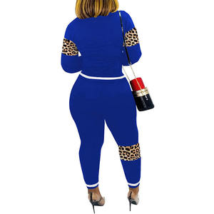 Ensemble de survêtement pour femme, tendance 2026, en molleton de coton doux de haute qualité, coupe ajustée, coupe décontractée, personnalisable, style streetwear - Product Image 3