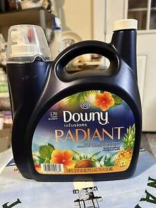 Suavizante de Telas Downy Infusions Radiant Pineapple & Coconut Grove, 170 Cargas - Product Image 2