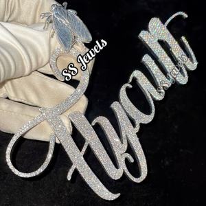 VVS Jewelry 925 Silver Iced Hip Hop Style Nombre Charm Necklace Moissanite Diamond Letter Colgante Regalo del Día de la madre - Product Image 1
