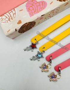 แหนบปลายไฟเบอร์สำหรับต่อขนตาแบบแยกเส้น พร้อมเคลือบสีเหลืองแบบ 90 องศา และเคลือบผงสีเหลืองลายดาวผีเสื้อ อุปกรณ์เสริมความงาม - Product Image 5