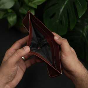 Non. Portefeuille fin en cuir véritable 89 Slim Bifold (Buck Brown) fait main avec garantie de 5 ans - Product Image 4