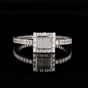 Montre pour homme en moissanite VVS cultivée en laboratoire, entièrement brillante, noire et blanche, avec cadran et bracelet en acier inoxydable, mouvement à quartz - Product Image 1