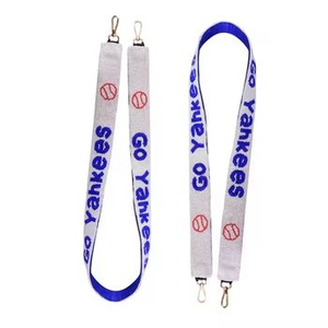 Sac à bandoulière en perles de graines YAHKESS fait à la main, style tendance de luxe, sac personnalisé pour les jours de match et l'utilisation au stade - Product Image 1