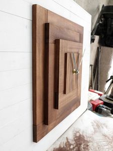 BELOW CUSTOMIZED WOODEN WALL CLOCK FOR ELEGANT HOME DECOR MODERN Bamboo Body with Natural Rosh for Wedding Occasions - Product Image 3