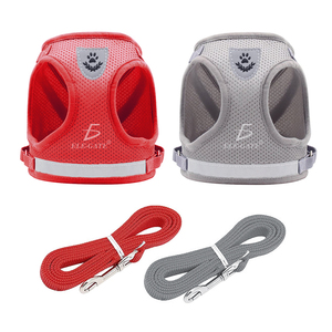 Harnais de luxe style simple, anti-évasion, en nylon respirant et acier inoxydable, pour chats et petits animaux, avec laisse intégrée. - Product Image 2