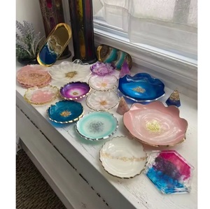 ถาดเรซิ่นสไตล์คลาสสิกสำหรับใช้ในชีวิตประจำวัน ถาดเสิร์ฟ ทำด้วยมือ วัสดุออร์แกนิค 100% - Product Image 3