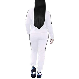 Conjunto de chándal de algodón cómodo para mujer al por mayor 2025 de secado rápido transpirable personalizado de alta calidad nuevo diseño patrón sólido corto - Product Image 2