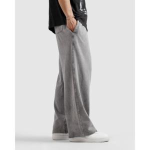 Pantalones Unisex de Corte Relajado en Gris Lavado 100% Algodón con Bordes Crudos 240 GSM - Product Image 2