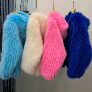 เสื้อคลุมขนเฟอร์เทียมสีน้ำเงินสำหรับผู้หญิง แขนยาว ทรงปกติ อุ่นสบายสำหรับฤดูหนาว ความยาวปานกลาง สีพื้น ผ้าหนา - Product Image 5
