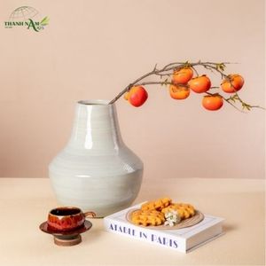 Jarrón Decorativo de Bambú Esculpido, Diseño Enrollado Ecológico, un Movimiento Congelado en Forma Natural - Product Image 1