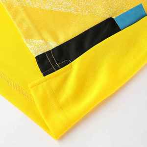 Vêtements de conception OEM maillot de football maillot de football uniforme tissu respirant matériau souple lisse meilleures caractéristiques uniforme de football - Product Image 5