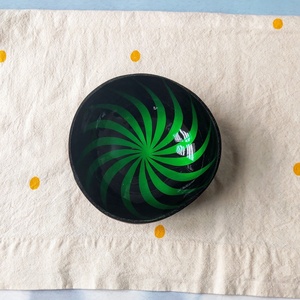 Vente en gros de bols en noix de coco respectueux de l'environnement, ronds laqués Vietnam coquille 100% naturelle, ensemble d'ustensiles de cuisine artisanat - Product Image 3