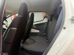 TOYOTA AYGO USADO CON VOLANTE A LA IZQUIERDA/DERECHA - Product Image 3