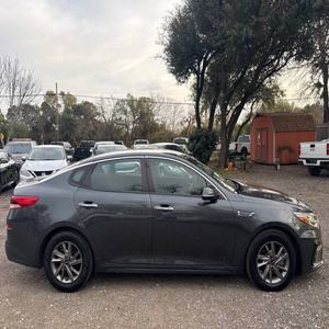 Kia Optima LX 1 2020, propre et abordable - Product Image 2