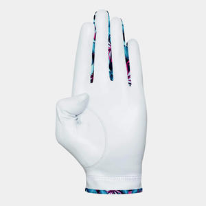 Gants de golf Cabretta perforés personnalisés avec impression de logo de broderie de marque personnalisée et options d'étiquettes d'étiquettes - Product Image 2