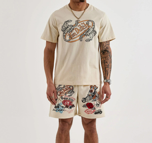 Shorts tendance d'été en coton épais style streetwear avec imprimé graffiti, taille élastique et cordon de serrage, coupe ample - Product Image 2