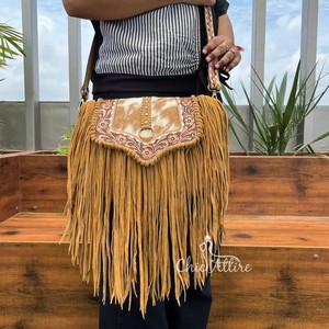 2025 vente en gros nouveauté usiné à la main en cuir de vachette femmes sac à bandoulière Vintage épaule fronde sac à main avec gland détail - Product Image 1