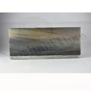 Plaques en corne de buffle noir naturel Écailles en corne polies pour poignées de couteaux et artisanat | Fabriqué en Inde - Product Image 1