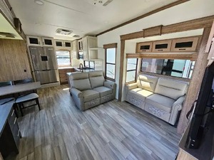 SUPPLIER OF USED 2024 All iance Rv PARA DIGM 382RK 5th Wheel - Product Image 2