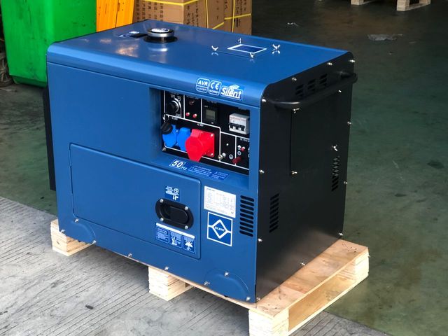 NPC Home Use Light Generators 5kw 5.5Kw 7kva Three Phase Silent Trolley Diesel Generator With Wheels
