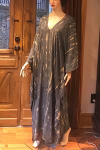 เดรสยาวแบบไม่มีแขนลายมัดย้อมสั่งทำพิเศษสำหรับผู้หญิง คอวีลึก สไตล์ลำลอง ยาวพิเศษ รับผลิตแบบ OEM ODM เหมาะสำหรับใส่ไปชายหาด สินค้ามาใหม่ปี 2026 - Product Image 2