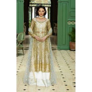 Robe de mariée vintage brodée, col en V, manches longues, coupe trapèze, longueur maxi, avec voile superposé et traîne Watteau, pour soirée formelle - Product Image 3