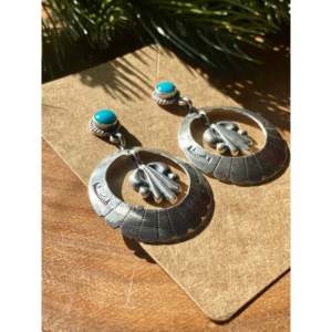 Pendientes Colgantes de Plata de Ley y Turquesa Annie Spencer Kingman con Diseño de Gota - Product Image 2