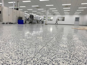 免费样品高性价比阻燃防碘永久防静电塑料地砖，用于数据处理中心 - Product Image 5