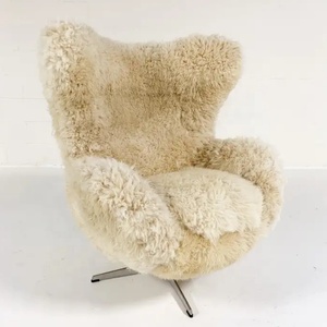 Sillón de piel de oveja tufted estilo vintage para sala de estar, hecho a mano, modelo Forsyth, silla huevo y otomana a medida para uso hotelero, precio de fábrica - Product Image 1