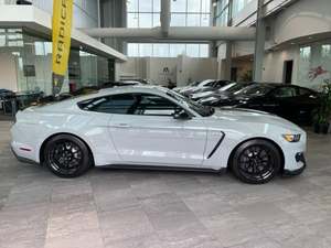 USADO LHD/RHD 2016 F O R D MUSTANG SHELBY GT350 FASTBACK RWD - Product Image 2