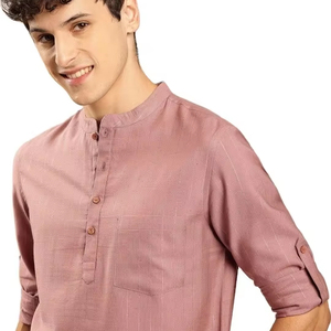 Hombres auto rayas Zari hilo trabajo mandarín collar Kurta corto Kurta Poliéster Viscosa manga larga dobladillo curvo Kurta para hombres - Product Image 1