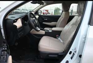 2024 para Toyota Yaris YX Bajo Consumo de Combustible Transmisión Manual/Automática Interior de Cuero Oscuro Tamaño de Neumáticos R17 Eléctrico/Gasolina 4L - Product Image 5