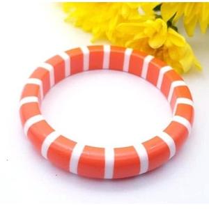 Bouton de manchette artisanal personnalisé hautement poli Bracelet en résine de mode de style vintage pour les femmes de l'Inde - Product Image 1