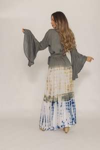 2024 personnalisé été nouveauté femmes robes de haute qualité mode col en v boutons dames ange manches Sexy longues robes décontractées - Product Image 6