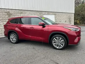 โตโยต้า ไฮแลนเดอร์ แพลตตินัม ปี 2023 - Product Image 5