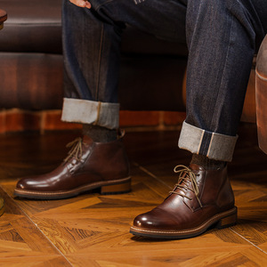 Botas de Piel de Oveja Marrón de Lujo por Encima de la Rodilla con Superficie Impermeable y Forro Antideslizante para Clima Frío - Product Image 5