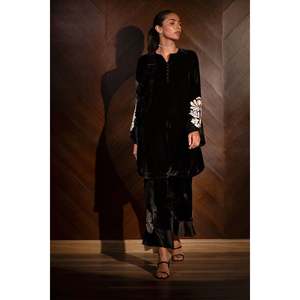 Conjunto de Traje para Mujer de Audrey - Product Image 1