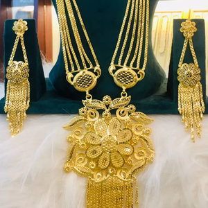 Ensemble de boucles d'oreilles collier en plaqué or 24 carats d'inspiration italienne directement expédié USA France Espagne Turquie Comores Mayotte - Product Image 1