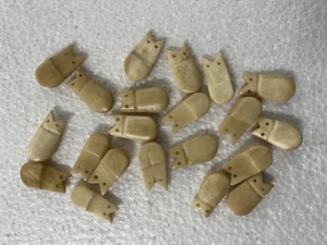 Cuentas de dientes de alce de hueso de aspecto antiguo hechas a medida, Color blanco para manualidades de joyería, collares, gargantillas, pendientes, acentos decorativos - Product Image 3