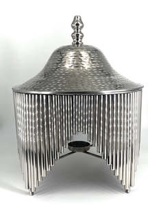 New Look Hot Pot Utensilios de cocina Diseño de lujo Cazuela de metal de alta calidad con tapa martillada para el hogar y la boda Usos hechos a mano - Product Image 2