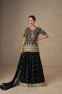 Chinon occasionnel avec broderie Salwar Suit Fabricant et fournisseur de l'Inde au taux le plus bas - Product Image 5