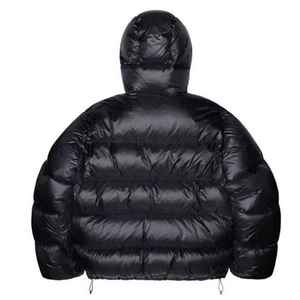 Chaqueta acolchada de invierno que ofrece aislamiento térmico, relleno suave y un rendimiento cómodo y duradero. - Product Image 6