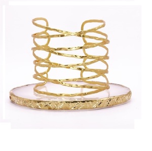 Última novedad en joyería navideña de China: Brazalete de latón martillado por menos de $50 en oferta para mujer, brazalete de alambre con 1 año de garantía. - Product Image 4