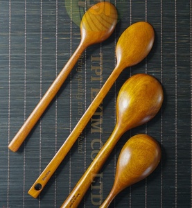 Cuillère en bois de haute qualité du Vietnam. Notre produit idéal pour décorer votre cuisine. Écologique. - Product Image 2