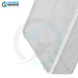 Panier en maille fine avec couvercle en acier inoxydable de qualité médicale, certifié CE, réutilisable pour la manipulation sécurisée des instruments chirurgicaux - Product Image 5