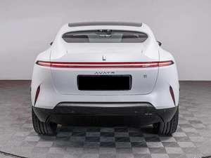 2024 11 50-70kWh Techo Metálico Automático Asientos de Cuero Batería de Litio Características Premium Autonomía de 601-700km Motor de 200-250kW - Product Image 3