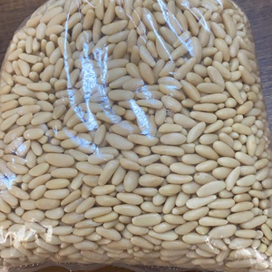 เมล็ดสนดิบอบแห้งรุ่นใหม่ คุณภาพดีที่สุด เมล็ดสนตุรกีธรรมชาติ ขายส่ง ราคาถูก สำหรับขายปลีกและส่งออก - Product Image 1